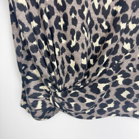 SOPRANO | Animal Print Short Sleeve Twist Front Top V-Neck Women’s Size Large - Picture 4 of 7